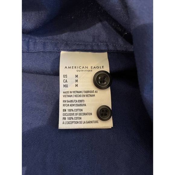 SOLD American Eagle Mens Medium Classic Fit Button Up Shirt Blue Oxford NWT C… - Picture 8 of 10